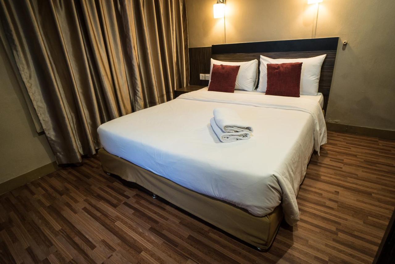 V Hotel Johor Bahru Dış mekan fotoğraf