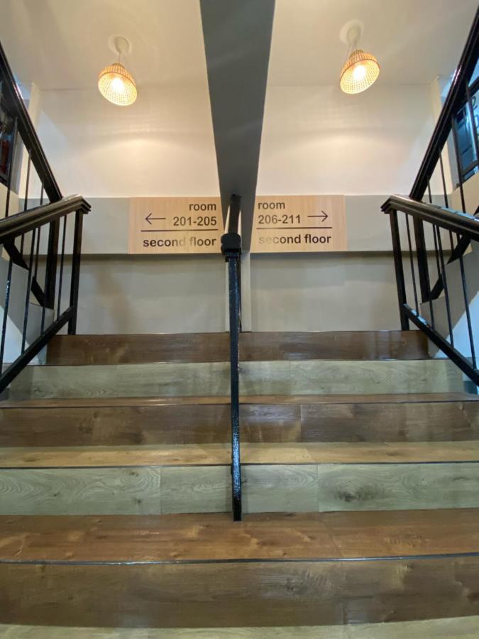 V Hotel Johor Bahru Dış mekan fotoğraf