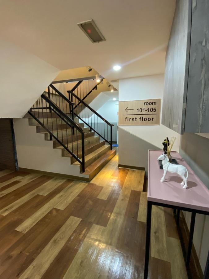 V Hotel Johor Bahru Dış mekan fotoğraf