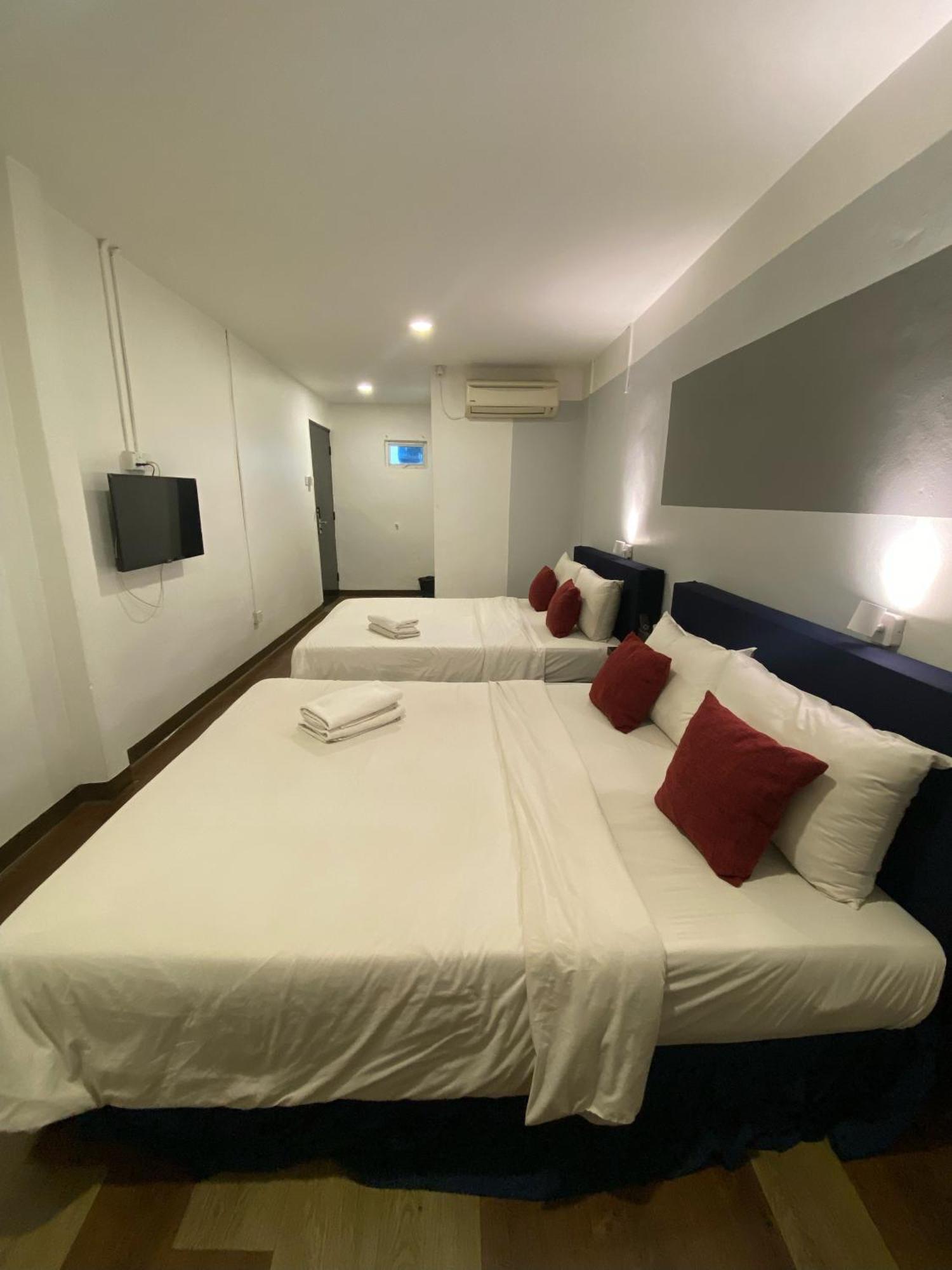 V Hotel Johor Bahru Dış mekan fotoğraf
